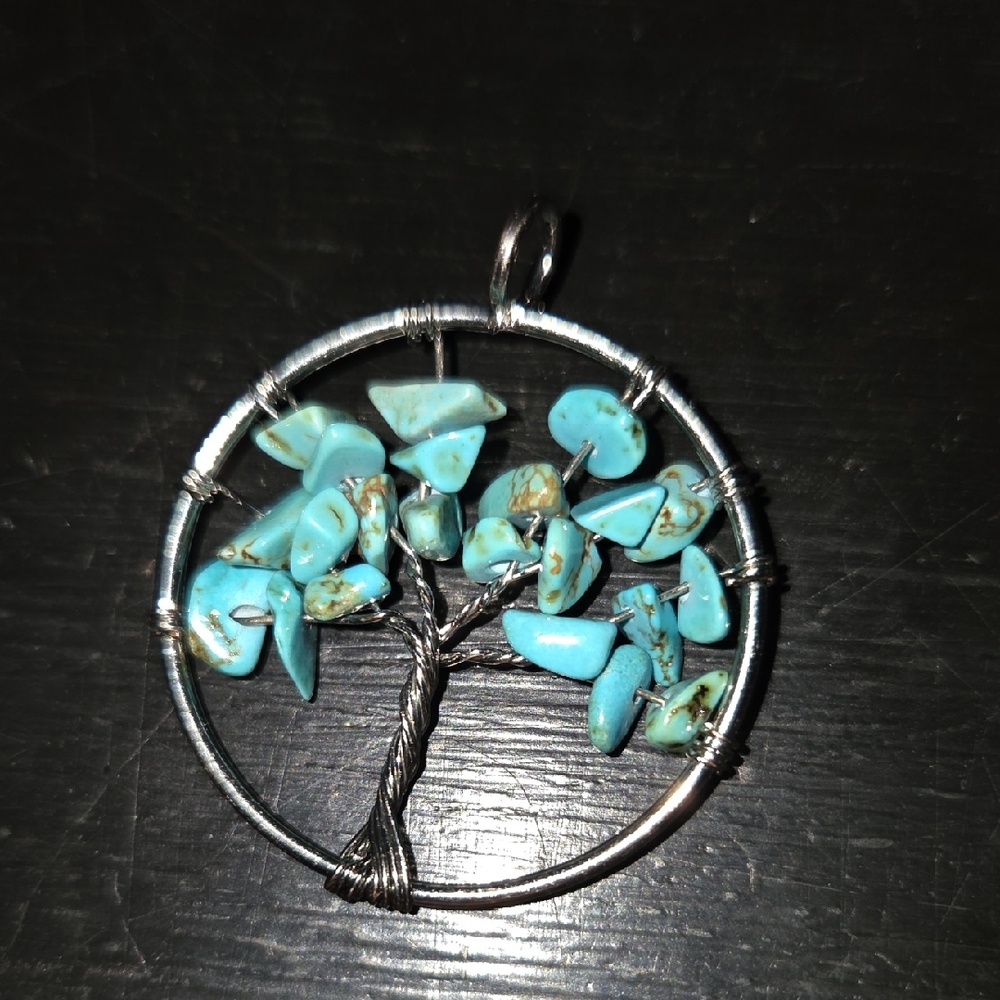🎁 Turquoise Natural Stone Chip Tree of Life Pendant Silver Tone NEW